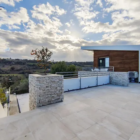 Luxury With Private Pool By Host Hero Apartmán *